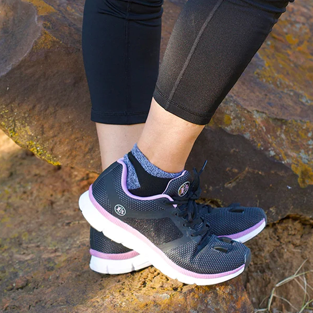 Women's Night Runner Shoes